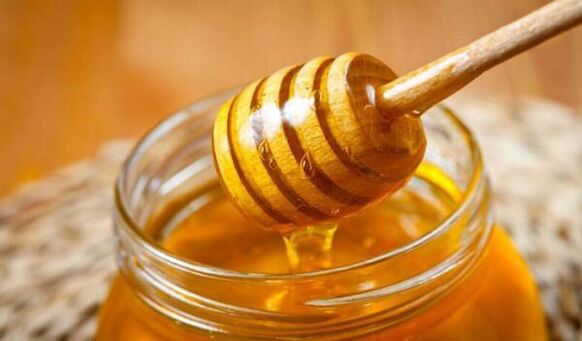 Honig und Soda zur Penisvergrößerung
