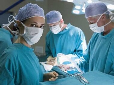 Penisvergrößerungsoperationen, die von Chirurgen durchgeführt werden